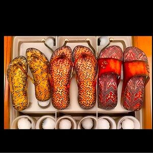 🩴CRESTVIEW COLLECTION🩴 STAMPED METAL LIFE SIZE FLIP FLOPS BEACH WALL ART NWT☀️